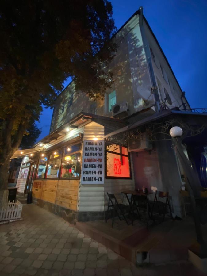 VIP квартира в центрі міста  D.I.M. Кам'янець-Подільский Екстер'єр фото