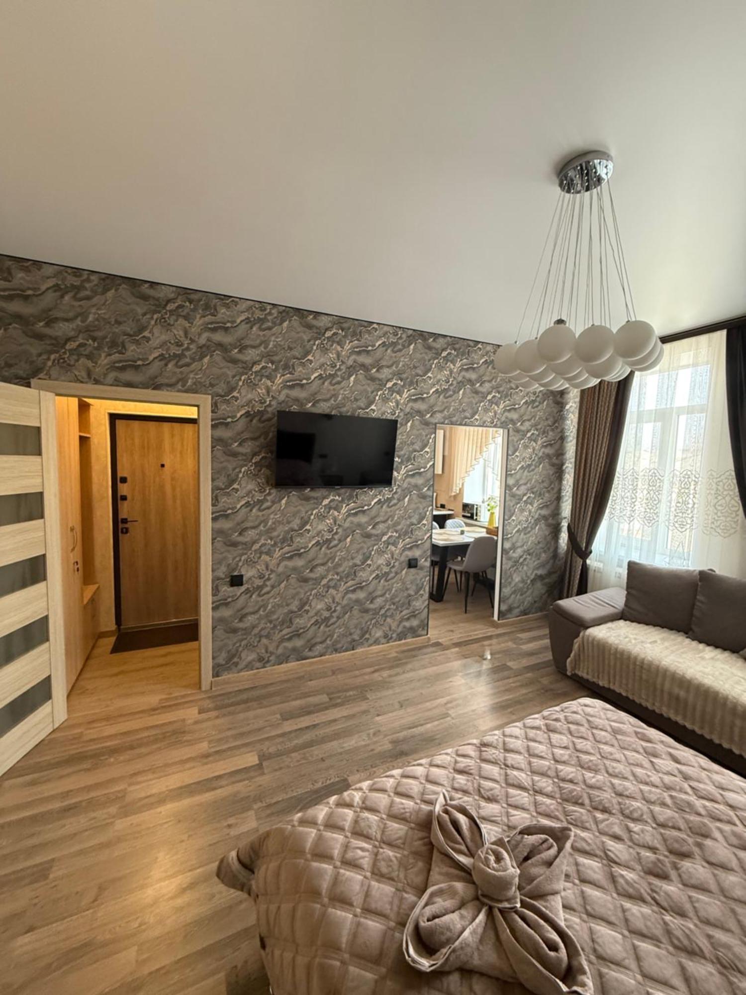 VIP квартира в центрі міста  D.I.M. Кам'янець-Подільский Екстер'єр фото